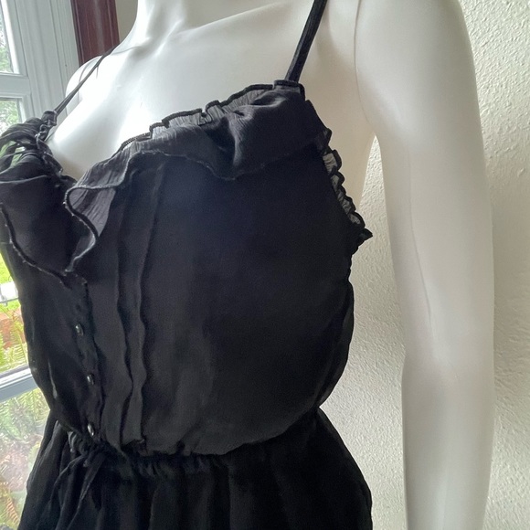 Forever 21 ruffle button up cami - Picture 2 of 12